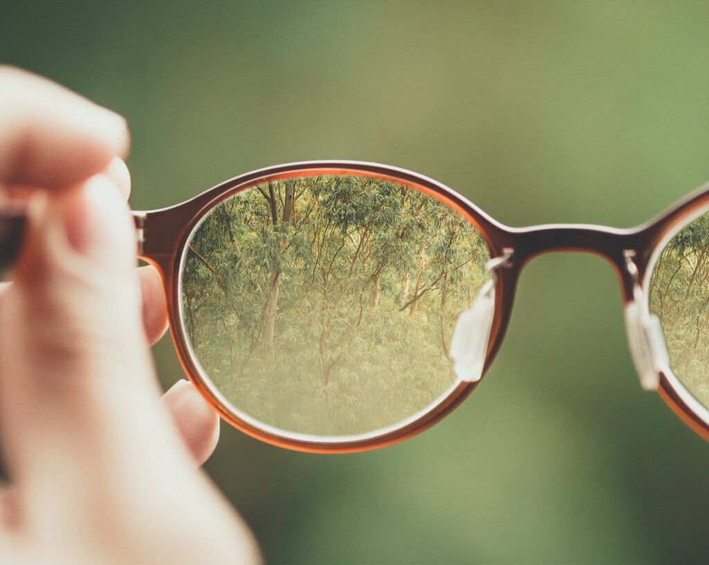 Okulary ochronne korekcyjne – na co zwracać uwagę?